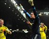 Mannone dismisses departure speculation