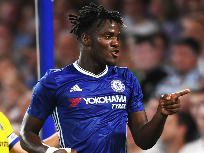 Batshuayi delighted to receive counsel from new Belgium assistant Henry