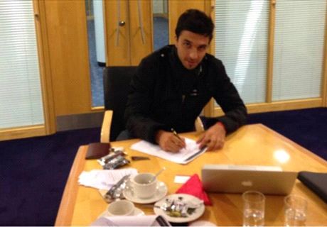 Se demora la llegada de Scocco
