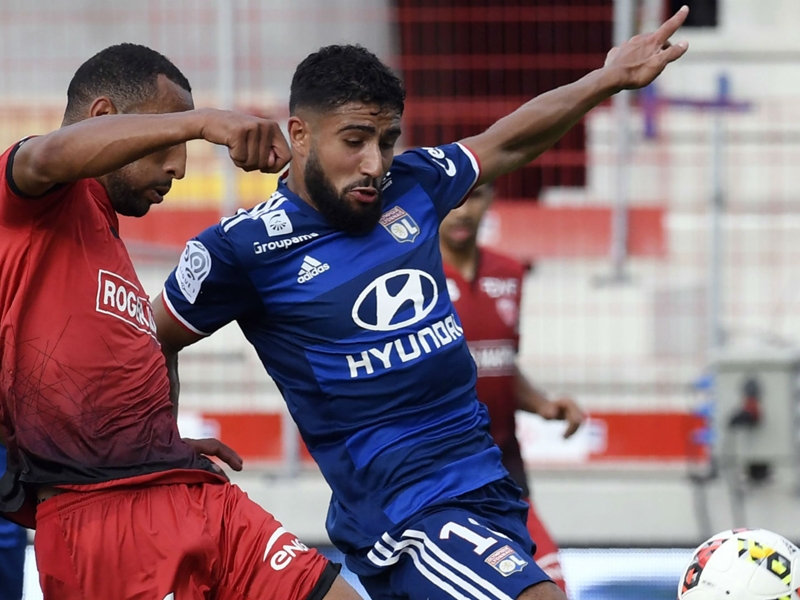 Olympique lyonnais, "J'ai rarement vu un joueur comme Fekir", raconte un ancien lyonnais
