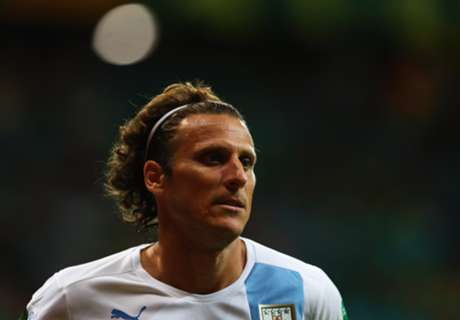 Forlan: Suarez is a future Ballon d'Or winner