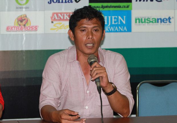 Aris Budi Sulistyo menyatakan stamina pemain Persik Kediri hanya bertahan satu jam