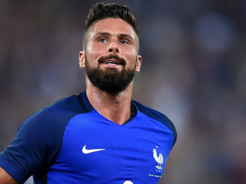 Bring back Benzema? Rusty Giroud fluffs his lines in France’s Belarus stalemate