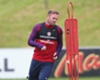 Beckham tells record-breaking Rooney not to give up on England