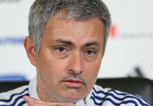 'He loves to look at Chelsea' - Mourinho bites back at Wenger over 'failure' jibe