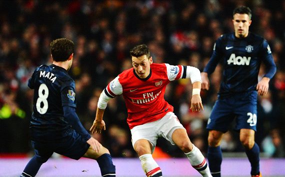 Mesut Ozil Juan Mata Arsenal Manchester United EPL 12022014