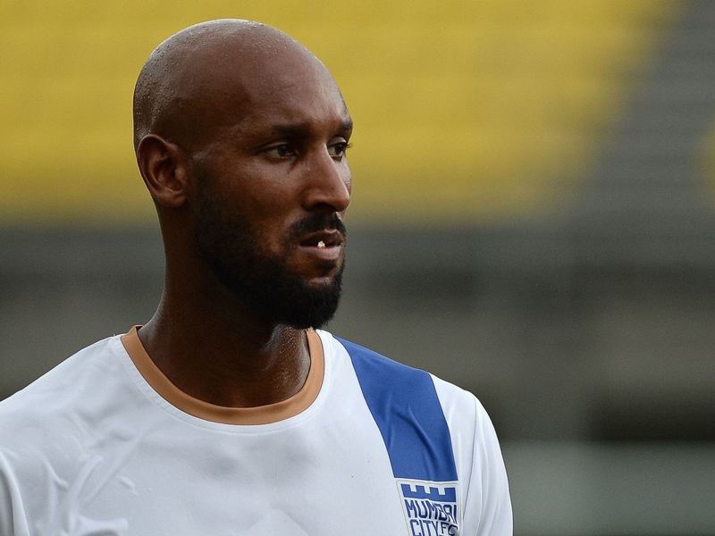 Angleterre, Anelka soutient Sam Allardyce