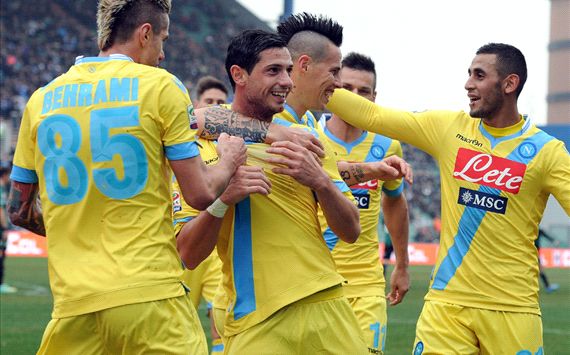 Napoli celebrating vs Sassuolo Serie A