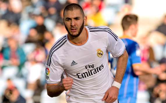 Karim Benzema celebrates scoring Real Madrid's 100th goal in 2013-14