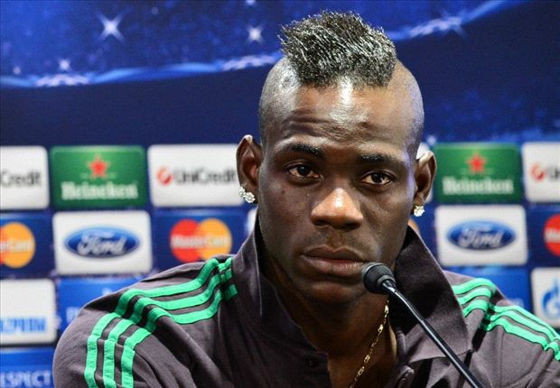 Balotelli: I'd play in goal to win Champions League