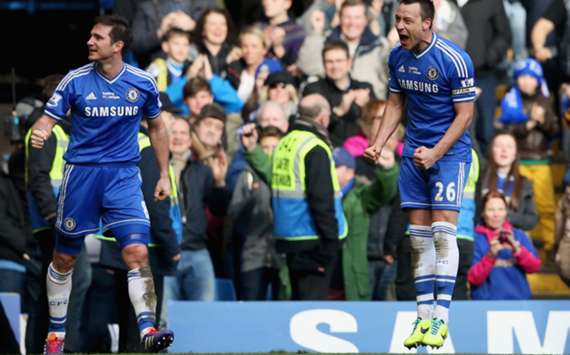 Frank Lampard and John Terry celebrate a goal