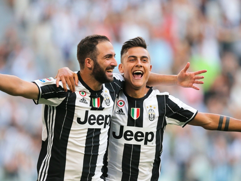 Juventus, Higuain : "Je demande à Paulo de jouer plus proche de moi"