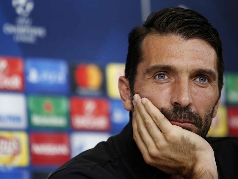 Buffon remporte le Golden Foot