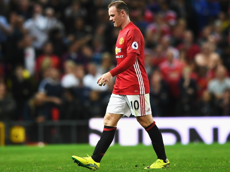 Rooney will not lose Manchester United captaincy, insists Mourinho