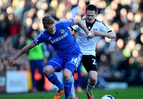 Fulham's Riether joins Freiburg