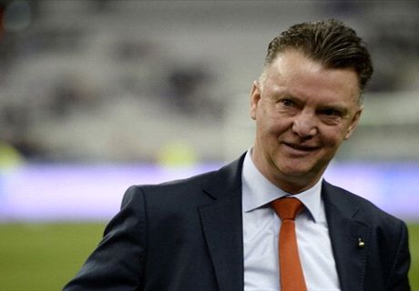 Arsenal make contact with Van Gaal