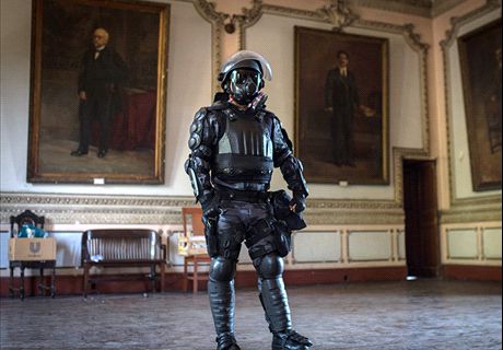 La Policía también estrena camiseta