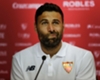 Sirigu se empeña en acabar con el debate en la portería del Sevilla