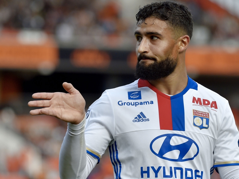 Lyon, Fekir et Valbuena en attaque contre l'ASSE
