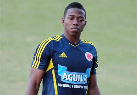 Elche Tak Keberatan Uangkan Carlos Sanchez