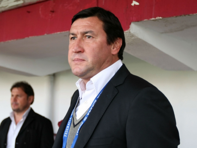 Auxerre se sépare de Moldovan
