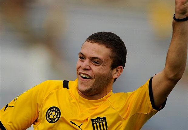 Jhonatan Rodríguez anotó dos de los tres goles del Manya