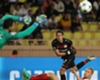 Chicharito, 100 goles en el empate ante Monaco