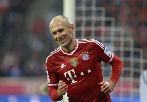 Robben signs Bayern extension until 2017