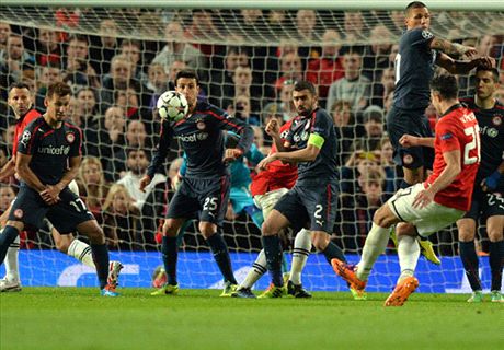 De Gea double save was decisive, says Fuster
