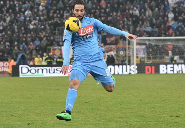 Gonzalo Higuain Disimpan Lawan Catania?