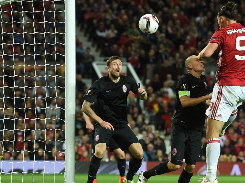 VIDÉO - Ibra offre la victoire à MU