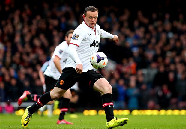 Rooney mencetak gol indah yang sekaligus membuka keunggulan United.