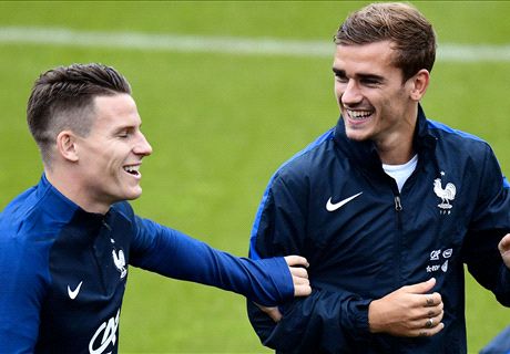 Pour s'imposer en Bleu, Gameiro doit soigner sa relation avec Griezmann