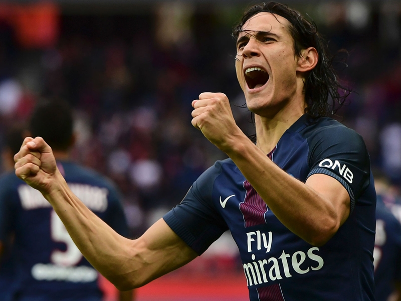 Ultras, Cavani, anciens... : les 6 choses à retenir de la victoire parisienne face à Bordeaux