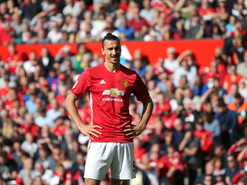 Cantona : "Manchester United peut encore remporter la Premier League"