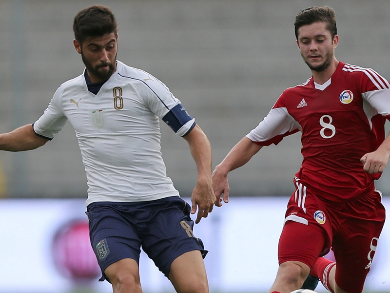 L'Italie remplace Montolivo par Benassi