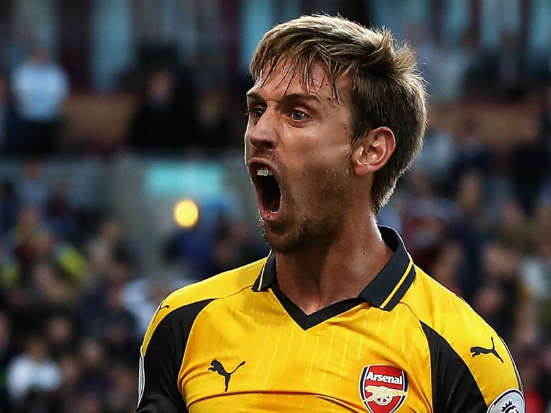 Monreal intends to fight for Arsenal place after Kolasinac signing