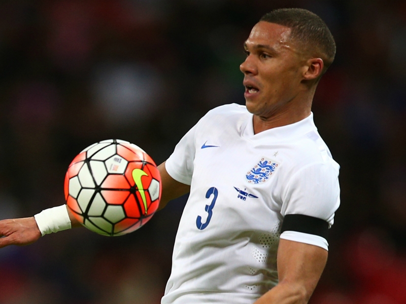 Angleterre, Gibbs remplace Bertrand