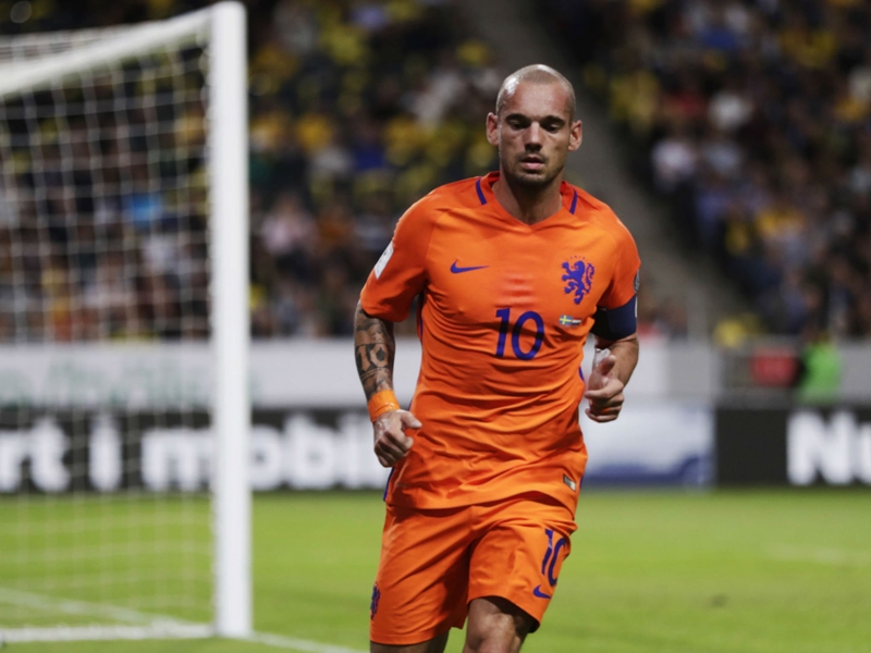 Sneijder ruled out of France clash