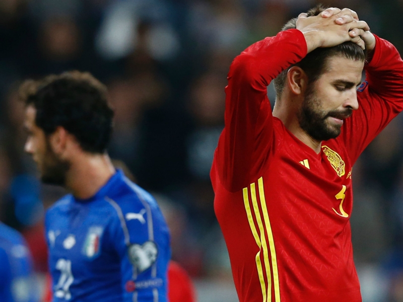 Fuming Pique to quit Spain squad after sleeve uproar