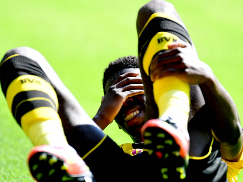 Ousmane Dembélé touché à la cheville