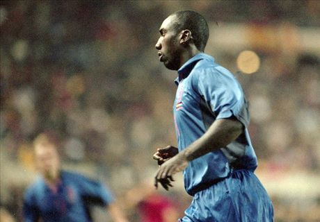 Leeds, Hasselbaink candidat au poste d'entraîneur
