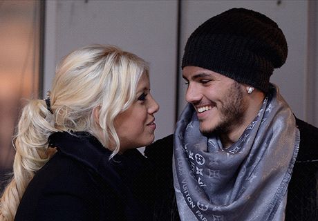 Maxi le firmó un permiso a Wanda Nara