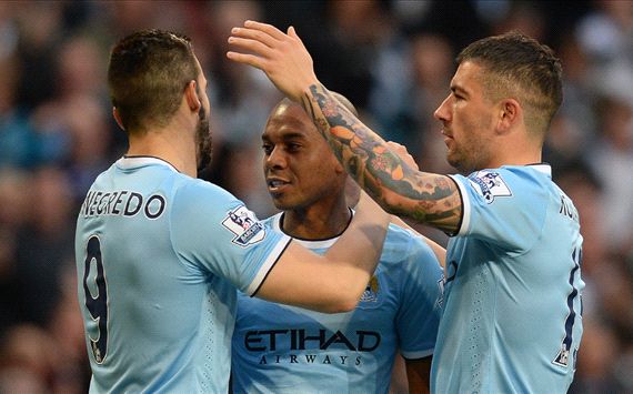 Fernandinho Manchester City Sunderland EPL 04162014