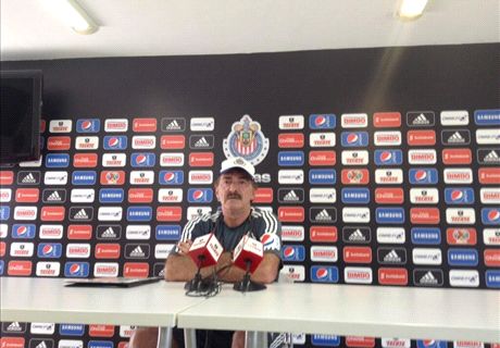 Chivas fires La Volpe