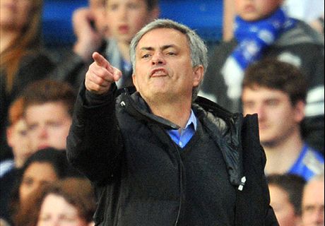 Sarcastic Mourinho 'congratulates' officials