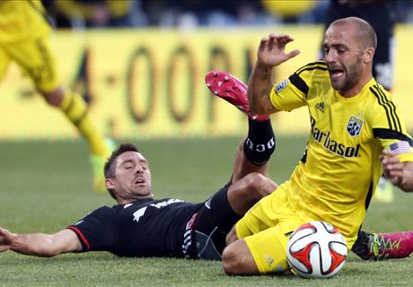 Columbus Crew 1-1 D.C. United: 10-man Crew score late