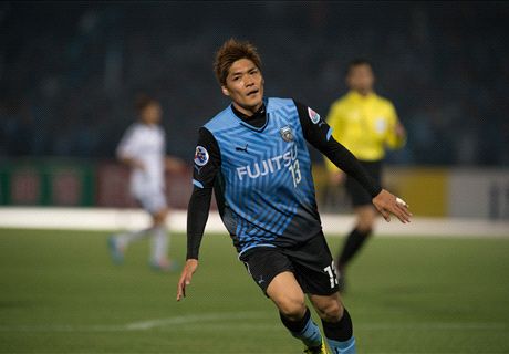 REVIEW: Frontale Hambat Gamba, Sanfrecce Takluk