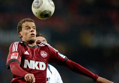 Chandler rejoins Eintracht Frankfurt