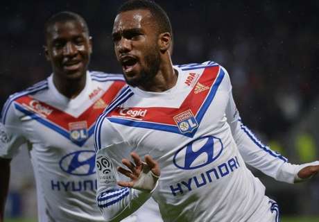 Liverpool Tertarik Boyong Alexandre Lacazette